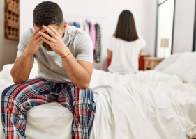 Ejakulasi dini adalah kondisi ketika pria mengeluarkan sperma lebih cepat dari yang diinginkan saat berhubungan seksual. Salah satu faktor yang diduga dapat memengaruhinya adalah kebiasaan PMO (Porn, Masturbation, Orgasm) yang dilakukan secara berlebihan.