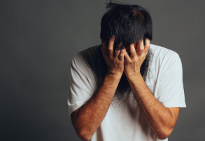 Depresi dapat memengaruhi fungsi seksual pria hingga meningkatkan risiko ejakulasi dini.